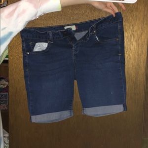Mid thigh dark jean shorts